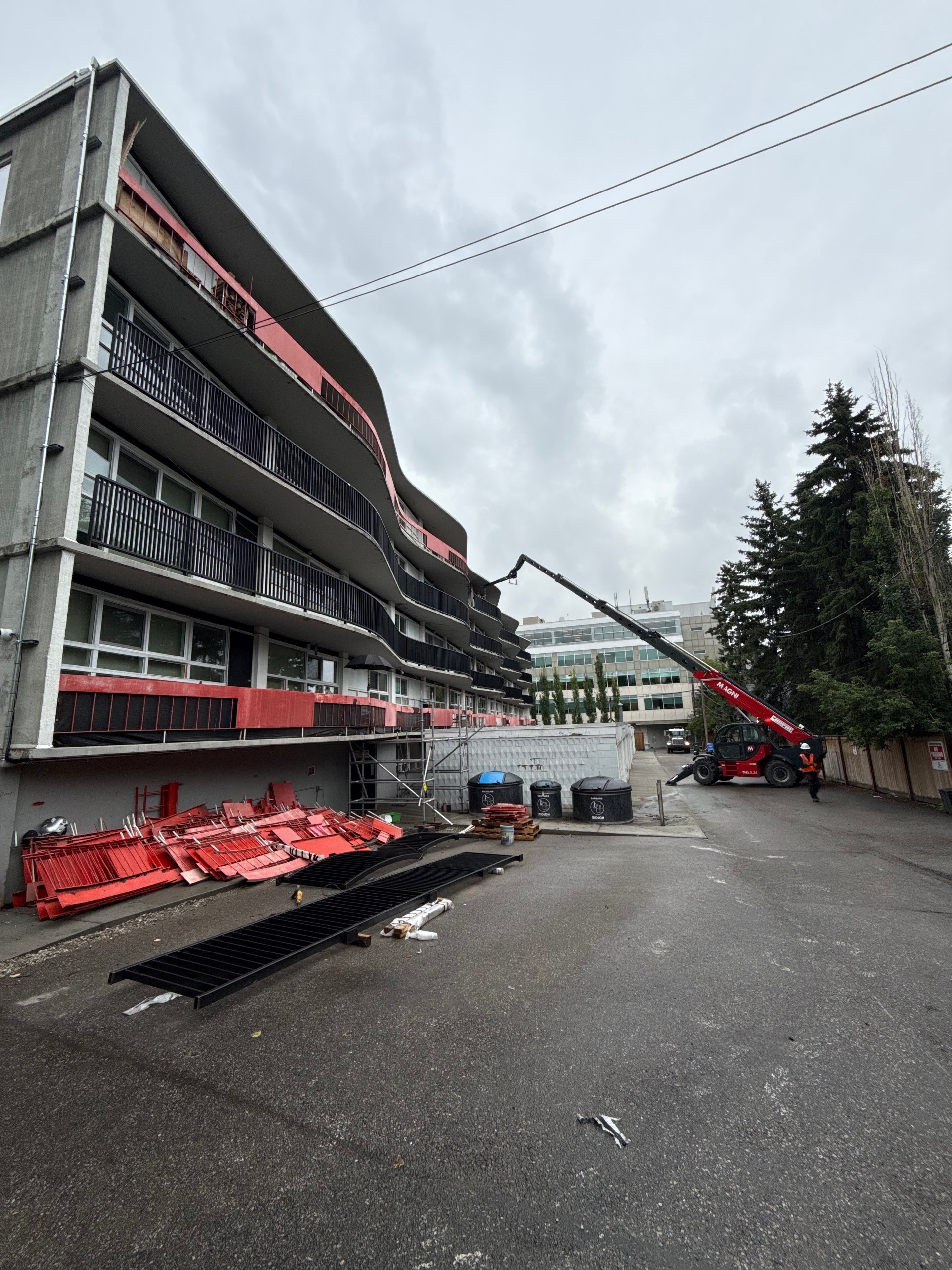 Britannia Avenue Living Building Handrail Replacement (Before)